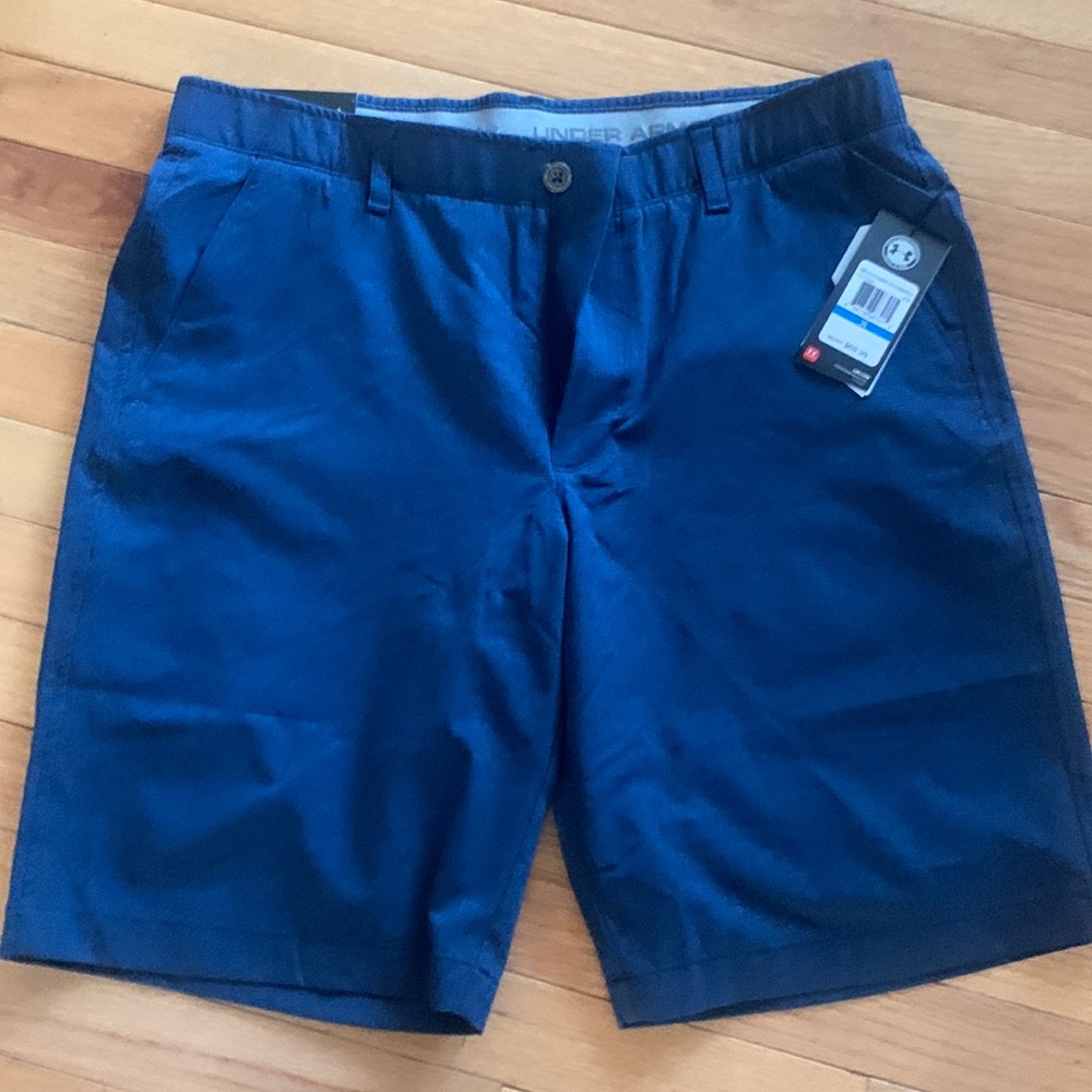 Under Armour golf shorts
